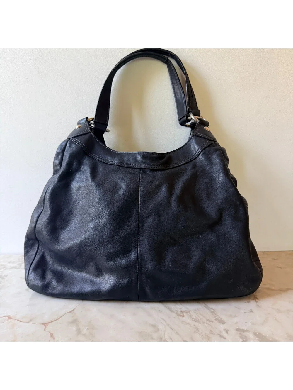 Coach Soho Lynn Black Leather Shoulder Bag with Buckle Detail No e1120-f17092